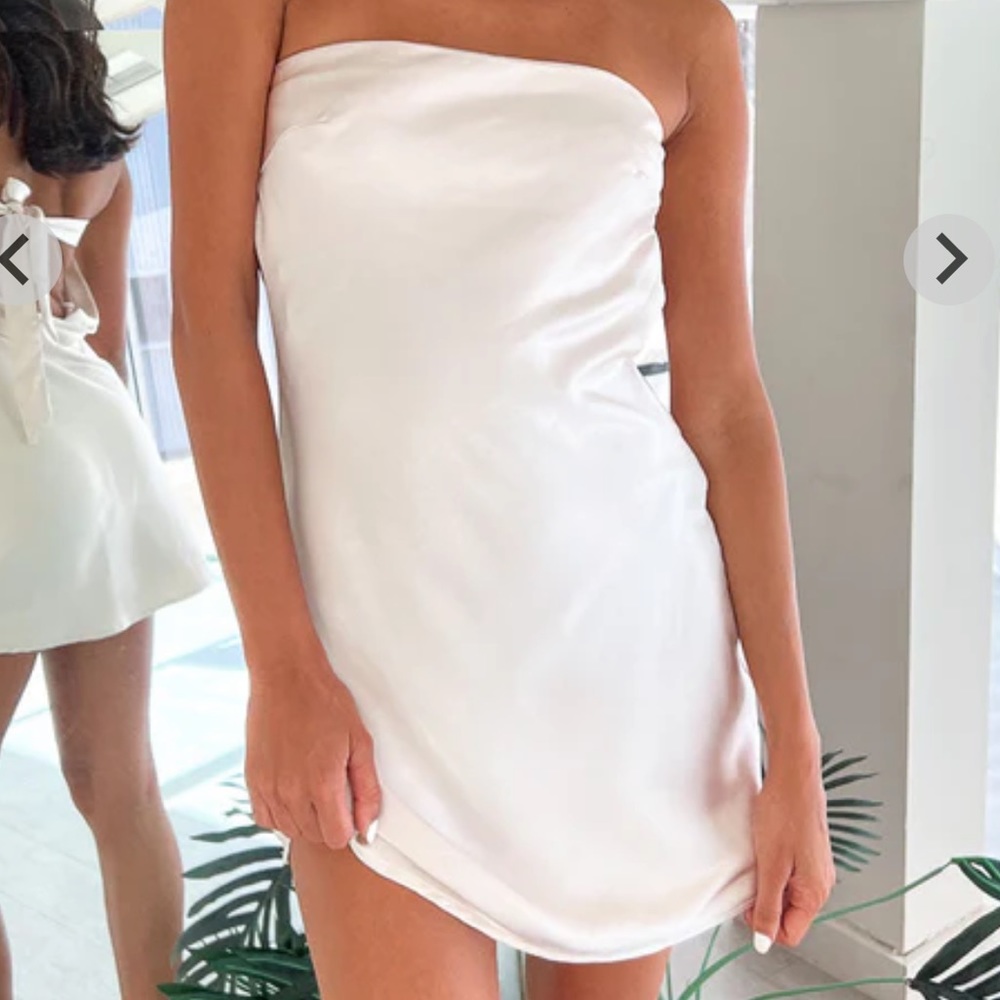 ELLIE CREAM MINI DRESS - Strapless Satin Mini Dress